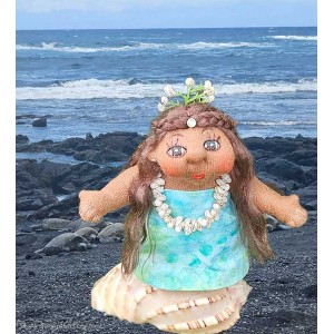 4" Art Doll Mana and the Magic Shell