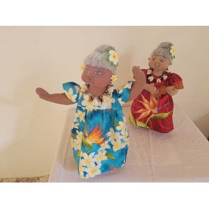 *10" Art Doll Kupuna Momi, the Ukulele Player*